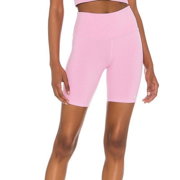 ALO Yoga Pants - Alo Yoga biker shorts